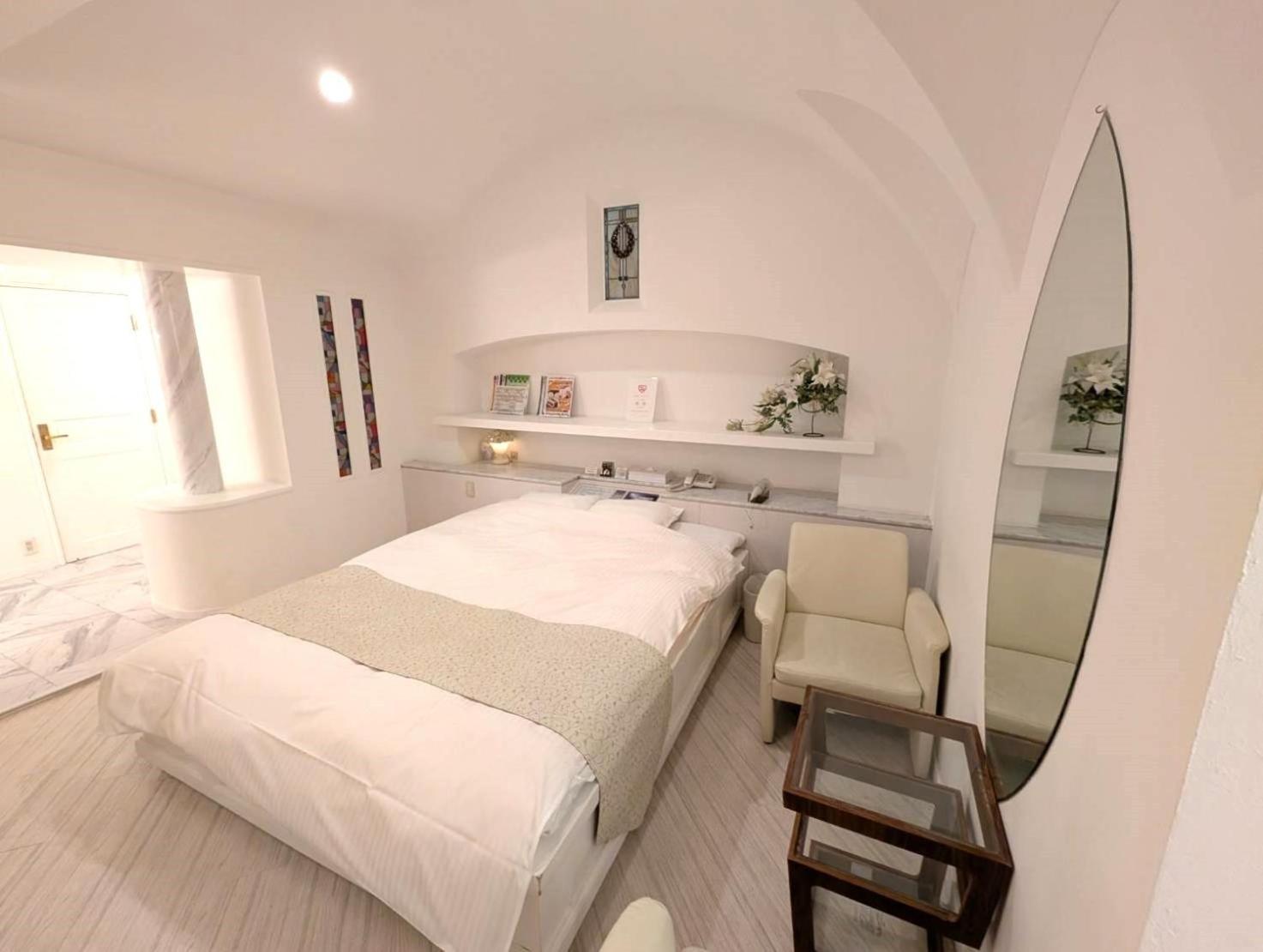 Hotel First (Adults Only) Ikeda  Екстер'єр фото