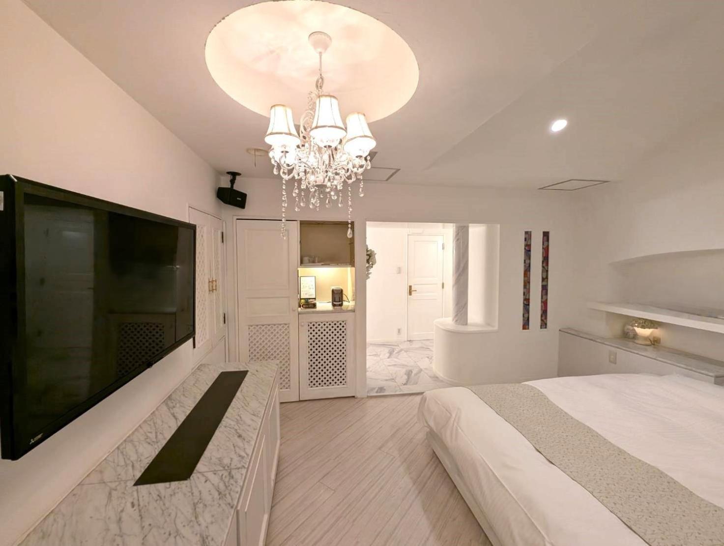 Hotel First (Adults Only) Ikeda  Екстер'єр фото